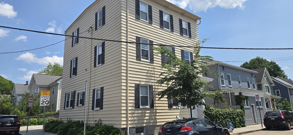 2 bed, 1 bath apartment for rent at 109 Cushing Unit 2, West Cambridge — photo 10 of 10