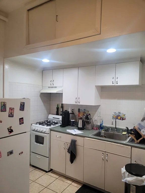 1 bed, 1 bath apartment for rent at 109 Dartmouth St Unit 21, South End — photo 1 of 11