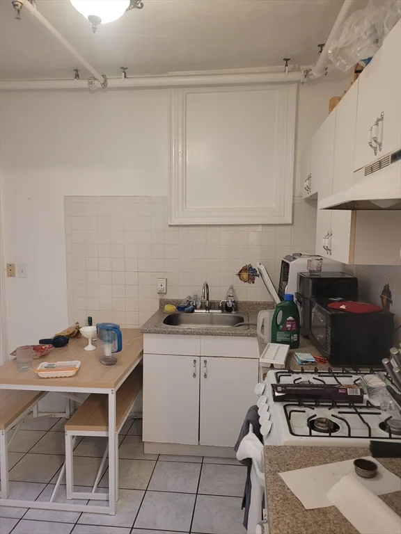 1 bed, 1 bath apartment for rent at 109 Dartmouth St Unit 25, South End — photo 7 of 9