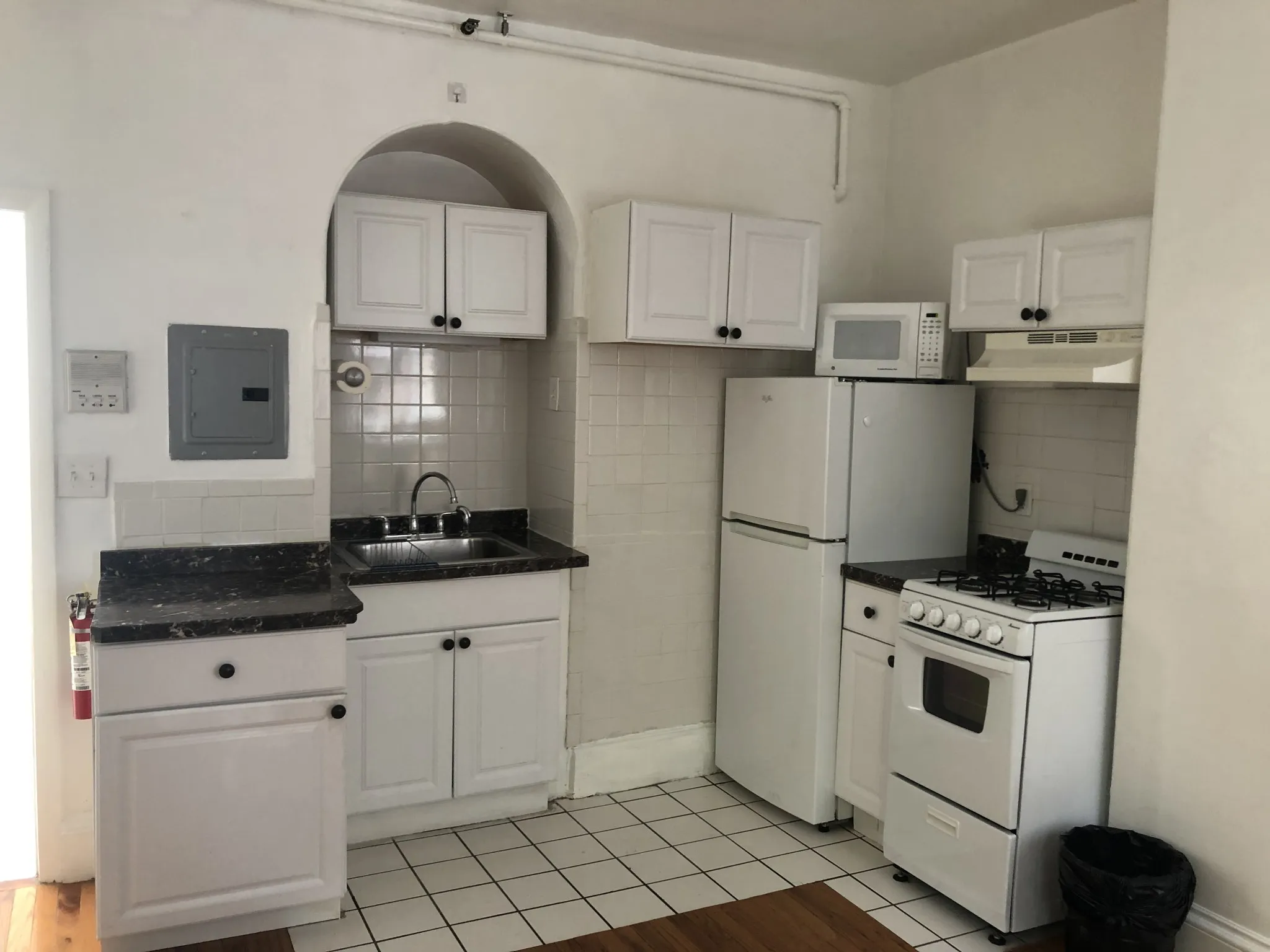 Studio bed, 1 bath apartment for rent at 109 Dartmouth St Unit 27, South End — photo 7 of 12