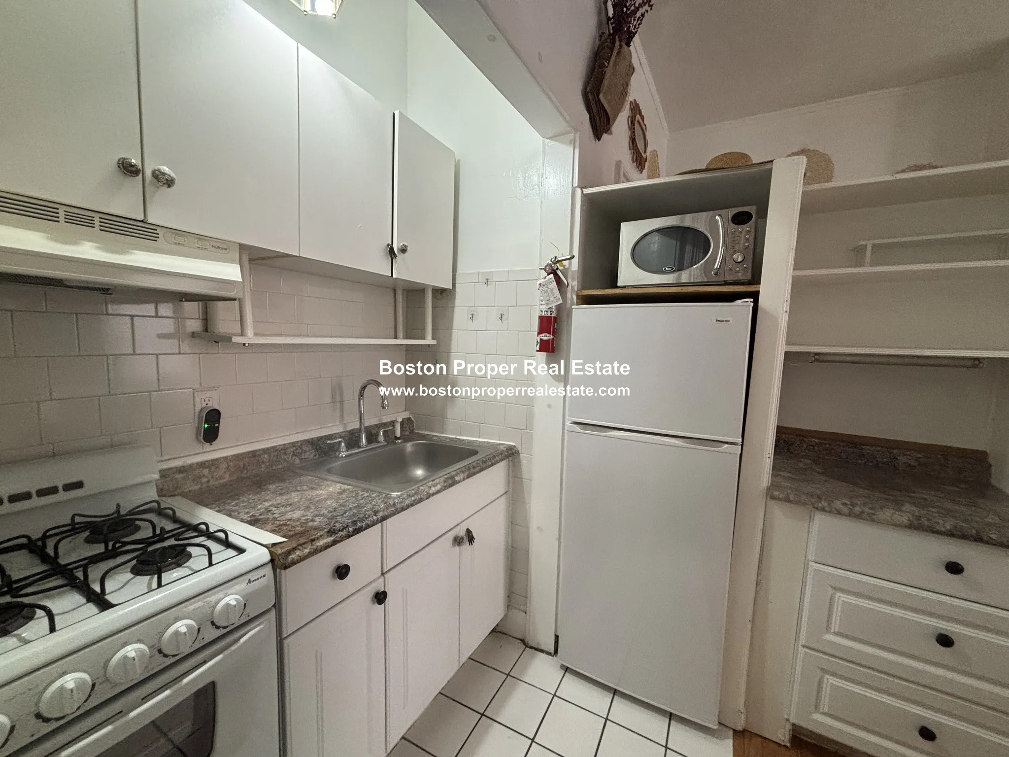 Studio bed, 1 bath apartment for rent at 109 Dartmouth St Unit 9, South End — photo 2 of 8