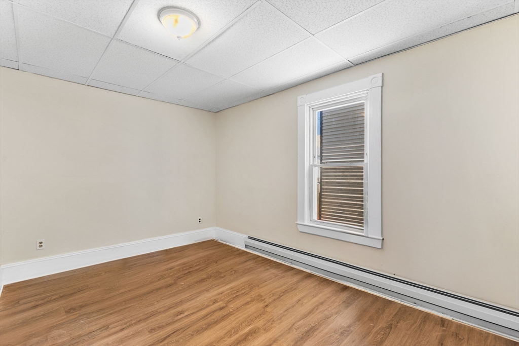 2 bed, 1 bath apartment for rent at 109 Davis St Unit 1, New Bedford — photo 5 of 21