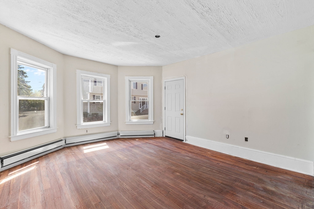 2 bed, 1 bath apartment for rent at 109 Davis St Unit 1, New Bedford — photo 12 of 21