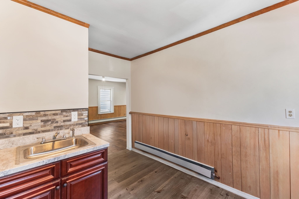 2 bed, 1 bath apartment for rent at 109 Davis St Unit 1, New Bedford — photo 4 of 21
