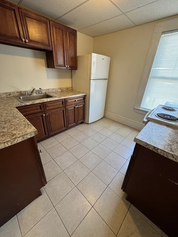 3 bed, 1 bath apartment for rent at 109 Davis St Unit 2, New Bedford