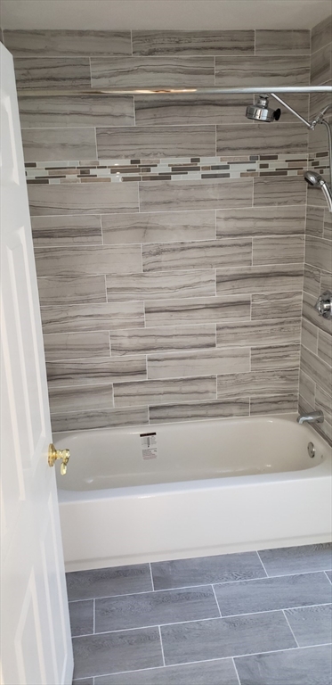 5 bed, 4+ bath apartment for rent at 109 East Emerson Unit 0, Lexington — photo 7 of 17