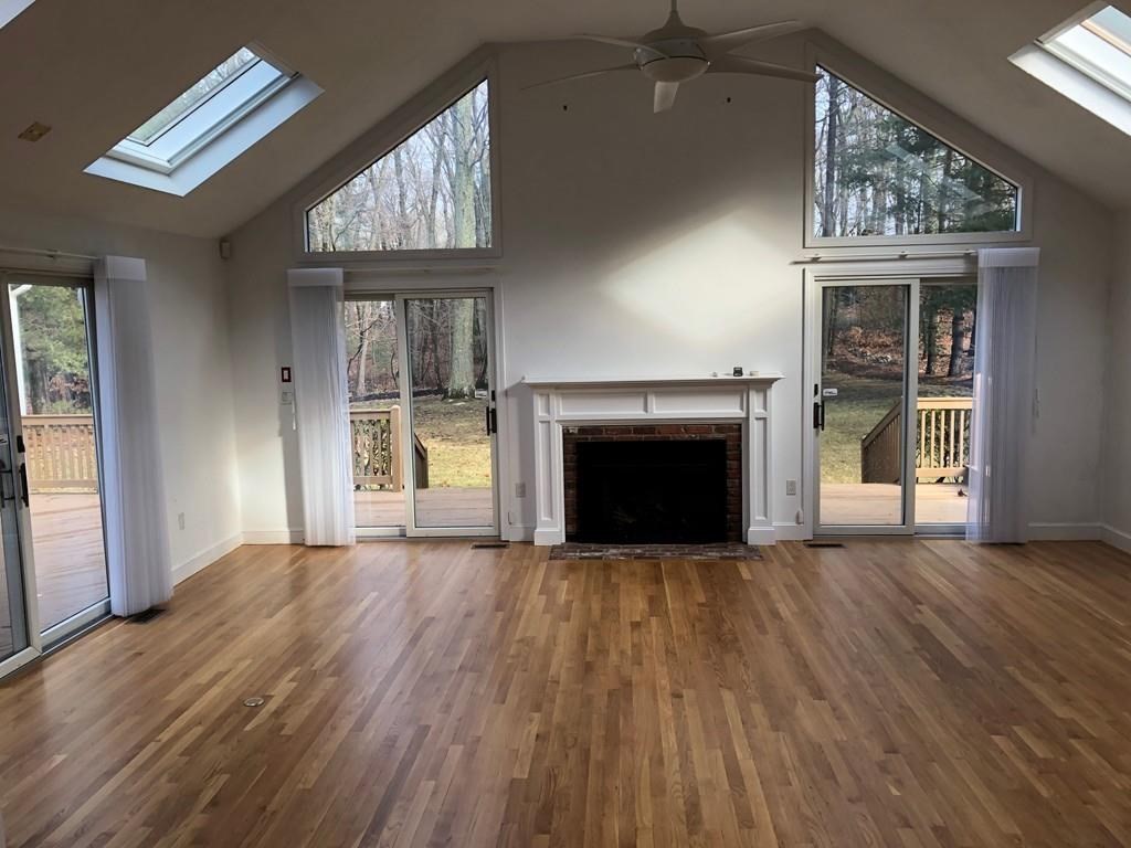 5 bed, 4+ bath apartment for rent at 109 East Emerson Unit 0, Lexington — photo 5 of 17