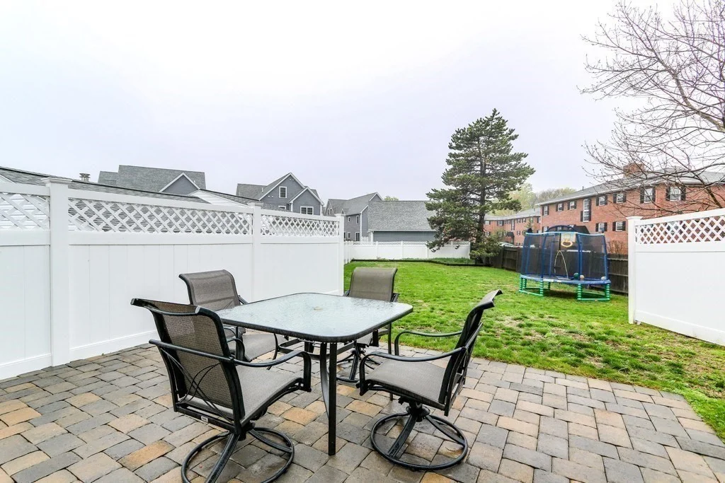 4 bed, 3 bath apartment for rent at 109 Farwell St Unit 109, Nonantum — photo 19 of 20