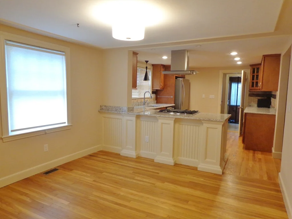 2 bed, 1 bath apartment for rent at 109 Fayette St Unit 2, Watertown — photo 3 of 14