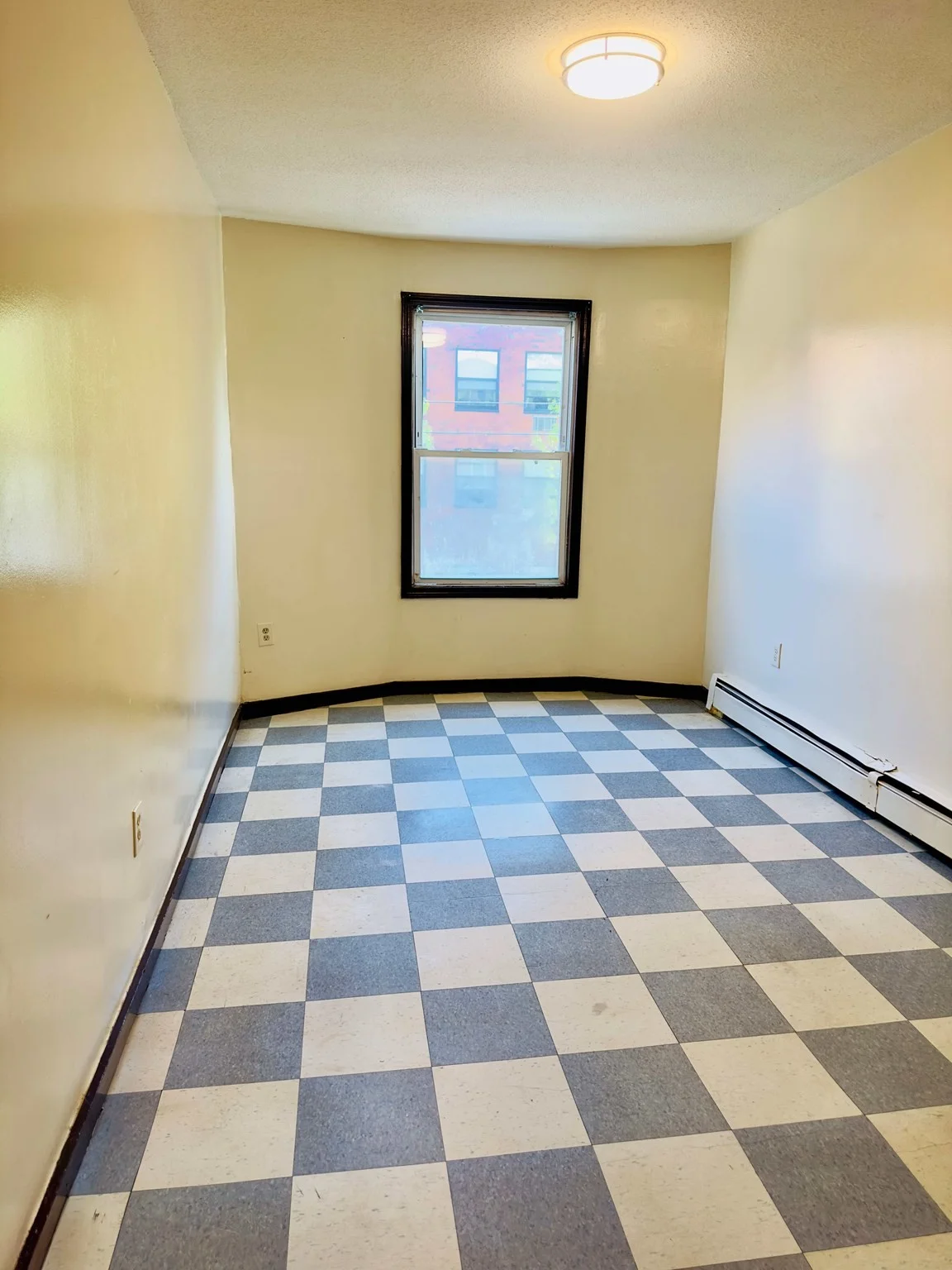2 bed, 1 bath apartment for rent at 109 Garden St Unit 2, Lawrence — photo 7 of 12