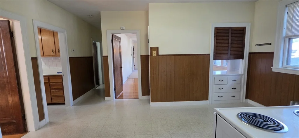 2 bed, 1 bath apartment for rent at 109 Green Hill Pkwy Unit 1, Worcester — photo 11 of 32