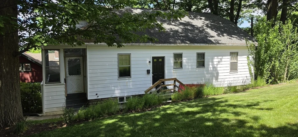 2 bed, 1 bath apartment for rent at 109 Green Hill Pkwy Unit 1, Worcester — photo 7 of 32