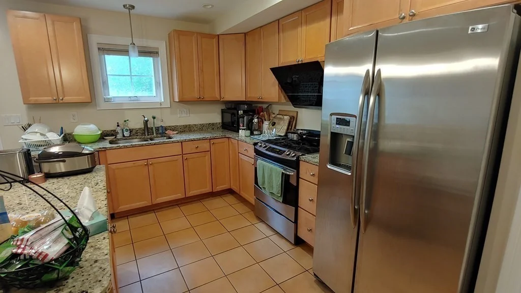 3 bed, 2.5 bath apartment for rent at 109 Harvey St Unit 109, North Cambridge — photo 5 of 23