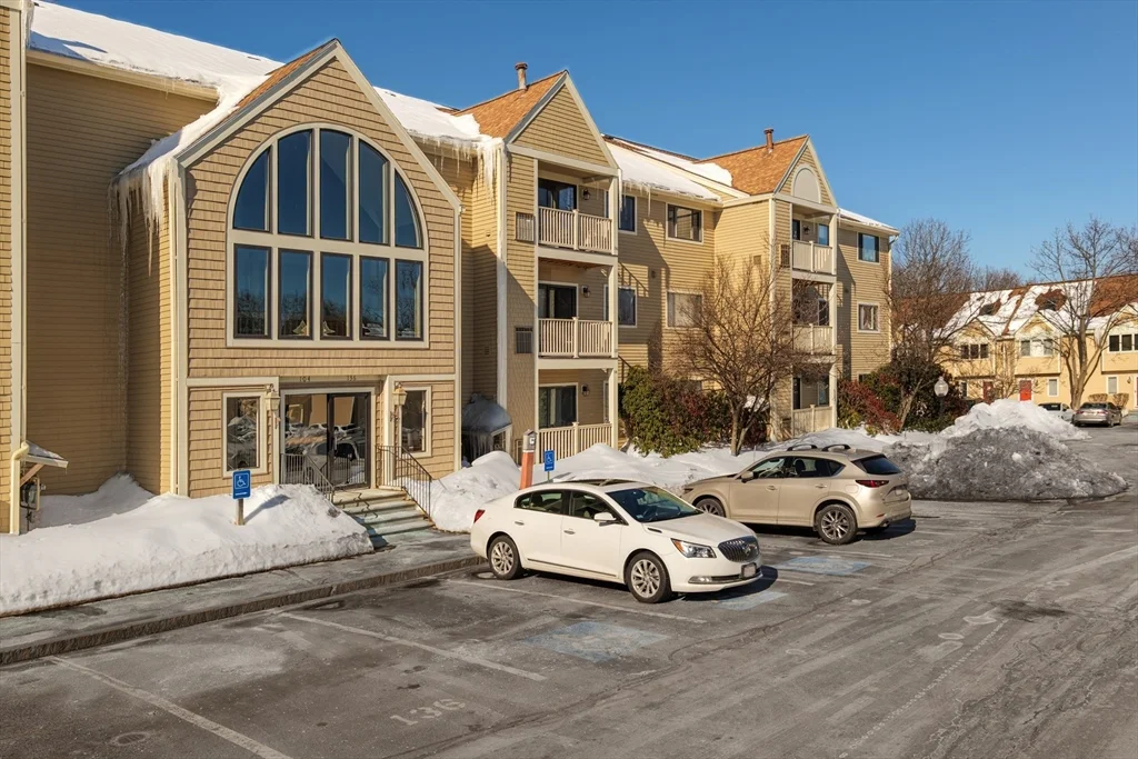 1 bed, 1 bath apartment for rent at 109 Hunters Run Pl Unit 109, Haverhill — photo 14 of 14