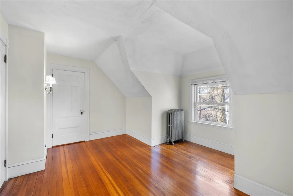 4 bed, 1.5 bath apartment for rent at 109 Lakeview Ave Unit 109, West Cambridge — photo 16 of 21