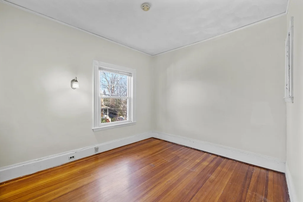 4 bed, 1.5 bath apartment for rent at 109 Lakeview Ave Unit 109, West Cambridge — photo 15 of 21
