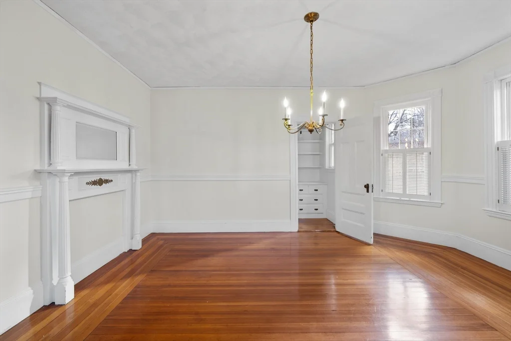 4 bed, 1.5 bath apartment for rent at 109 Lakeview Ave Unit 109, West Cambridge — photo 6 of 21
