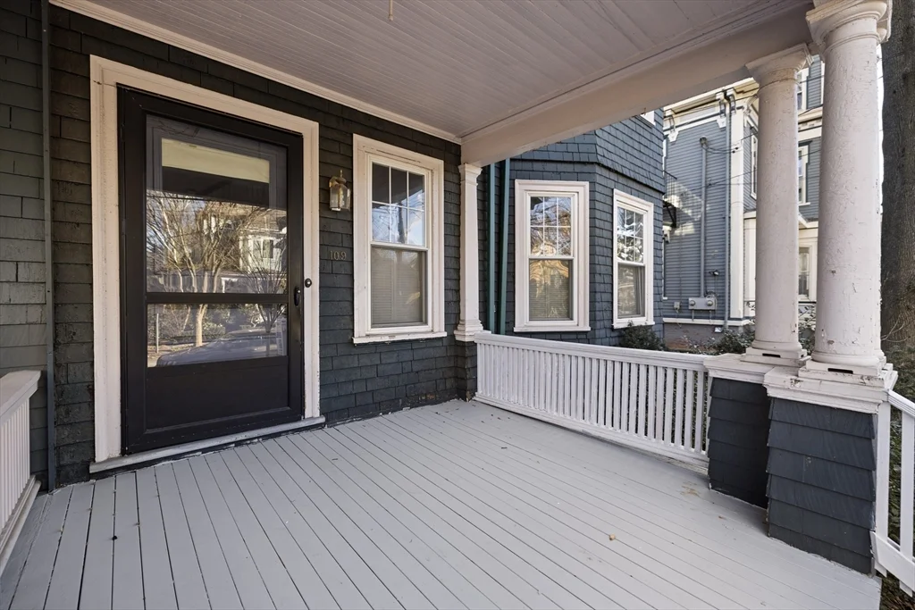 4 bed, 1.5 bath apartment for rent at 109 Lakeview Ave Unit 109, West Cambridge — photo 2 of 21