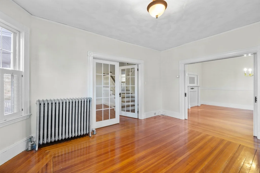 4 bed, 1.5 bath apartment for rent at 109 Lakeview Ave Unit 109, West Cambridge — photo 5 of 21
