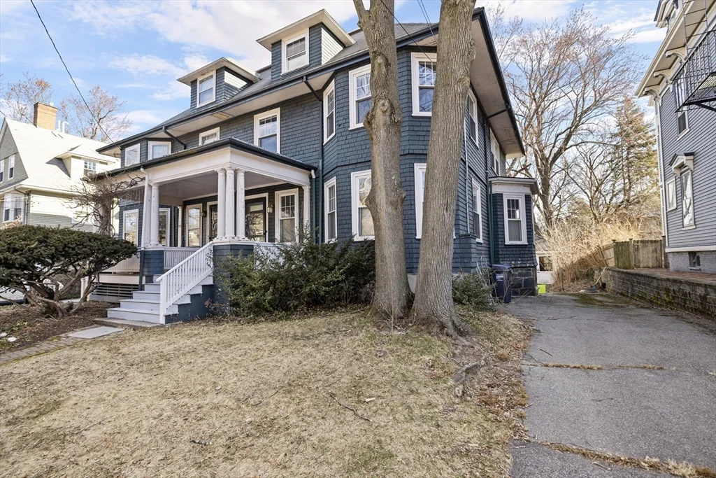 4 bed, 1.5 bath apartment for rent at 109 Lakeview Ave Unit 109, West Cambridge — photo 1 of 21