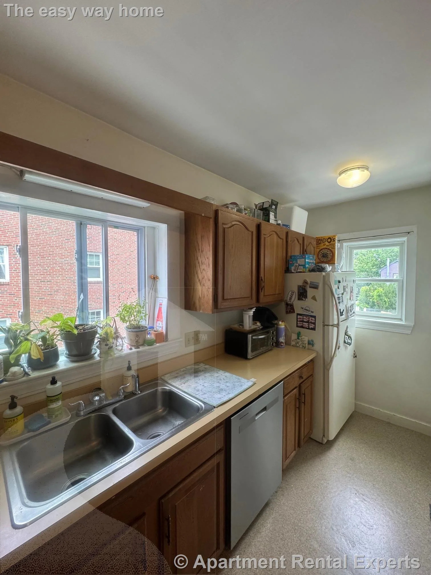 3 bed, 1 bath apartment for rent at 109 Orchard St Unit 2, Davis Square — photo 12 of 15