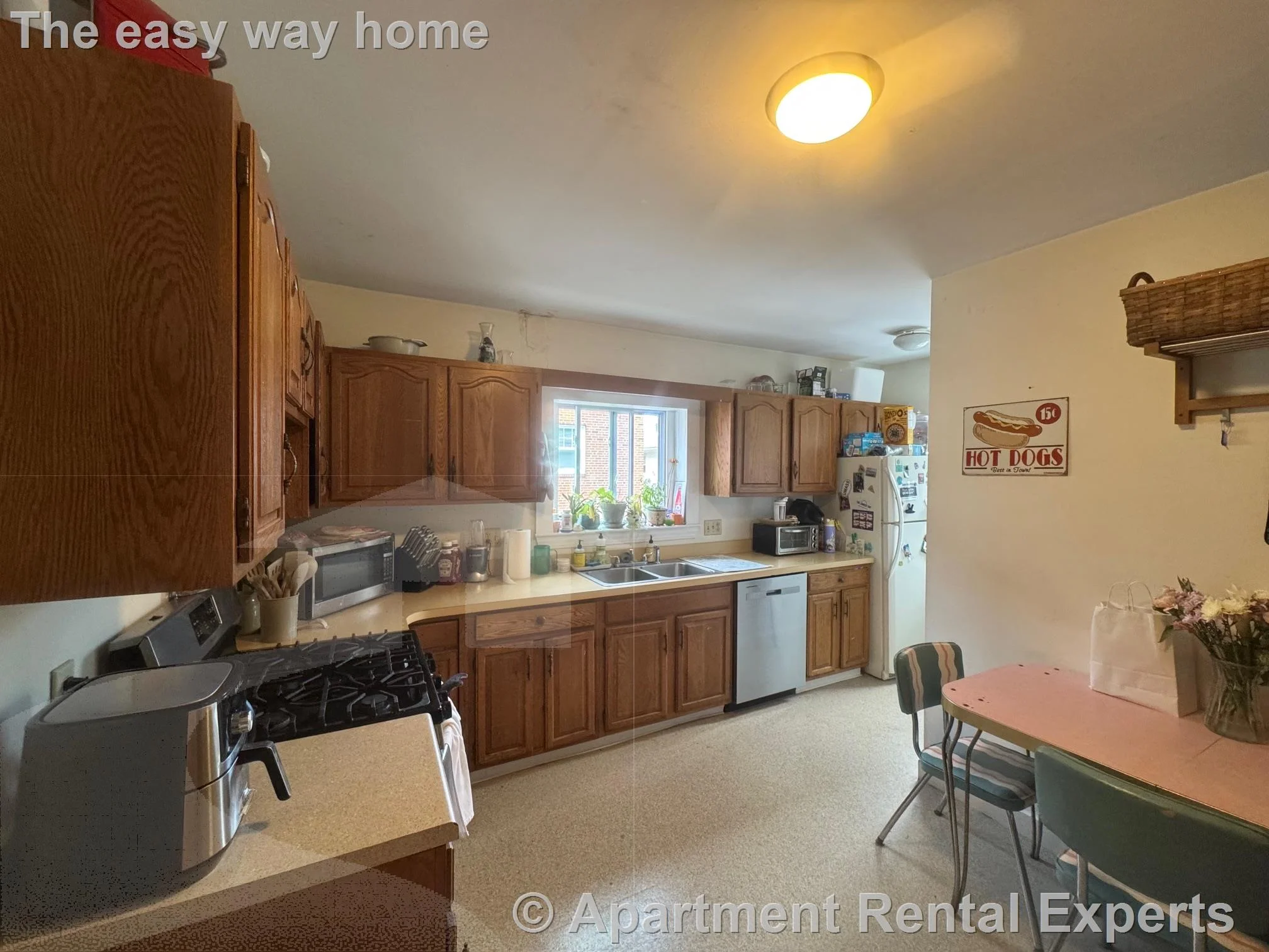 3 bed, 1 bath apartment for rent at 109 Orchard St Unit 2, Davis Square