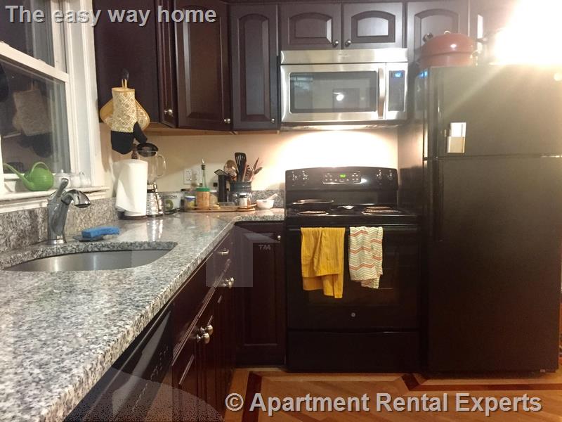 2 bed, 1 bath apartment for rent at 109 Perkins St Unit 2R, Sullivan Square — photo 3 of 15
