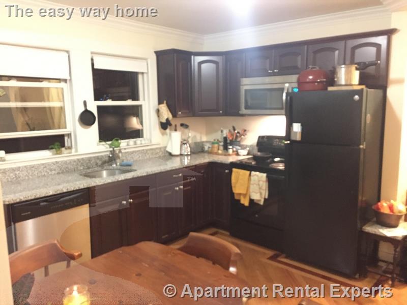 2 bed, 1 bath apartment for rent at 109 Perkins St Unit 2R, Sullivan Square — photo 2 of 15
