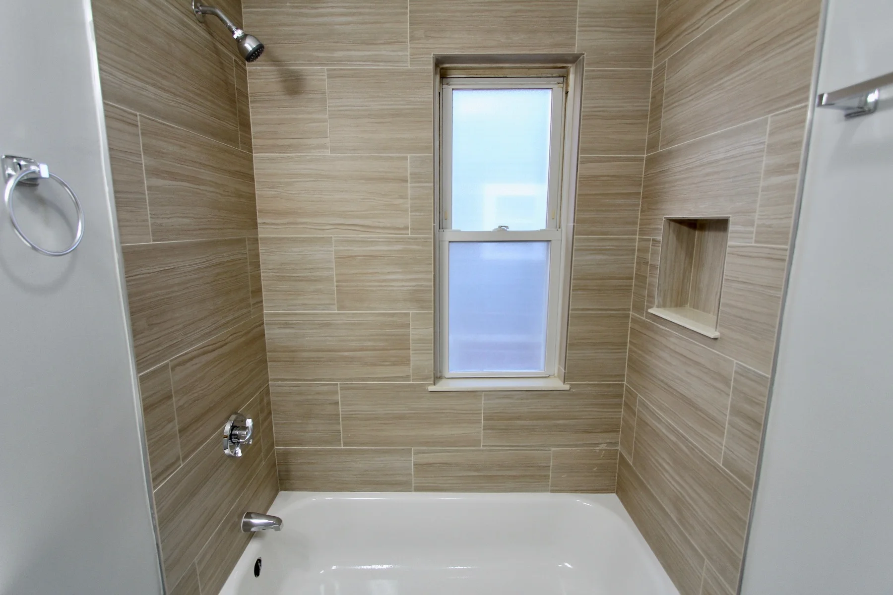 4 bed, 2 bath apartment for rent at 109 Pleasant St Unit 1, Dorchester — photo 7 of 11