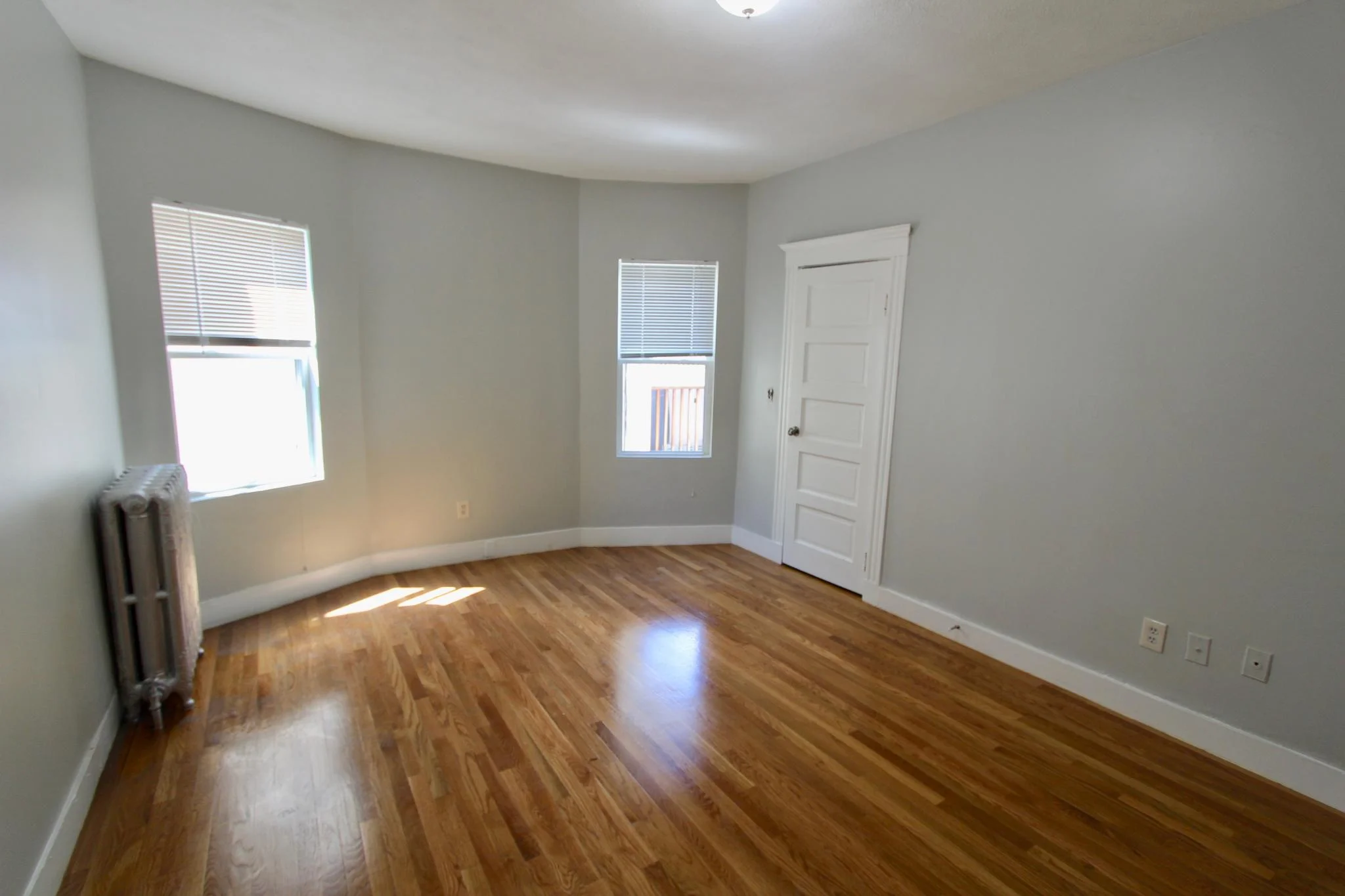 4 bed, 2 bath apartment for rent at 109 Pleasant St Unit 1, Dorchester — photo 5 of 11