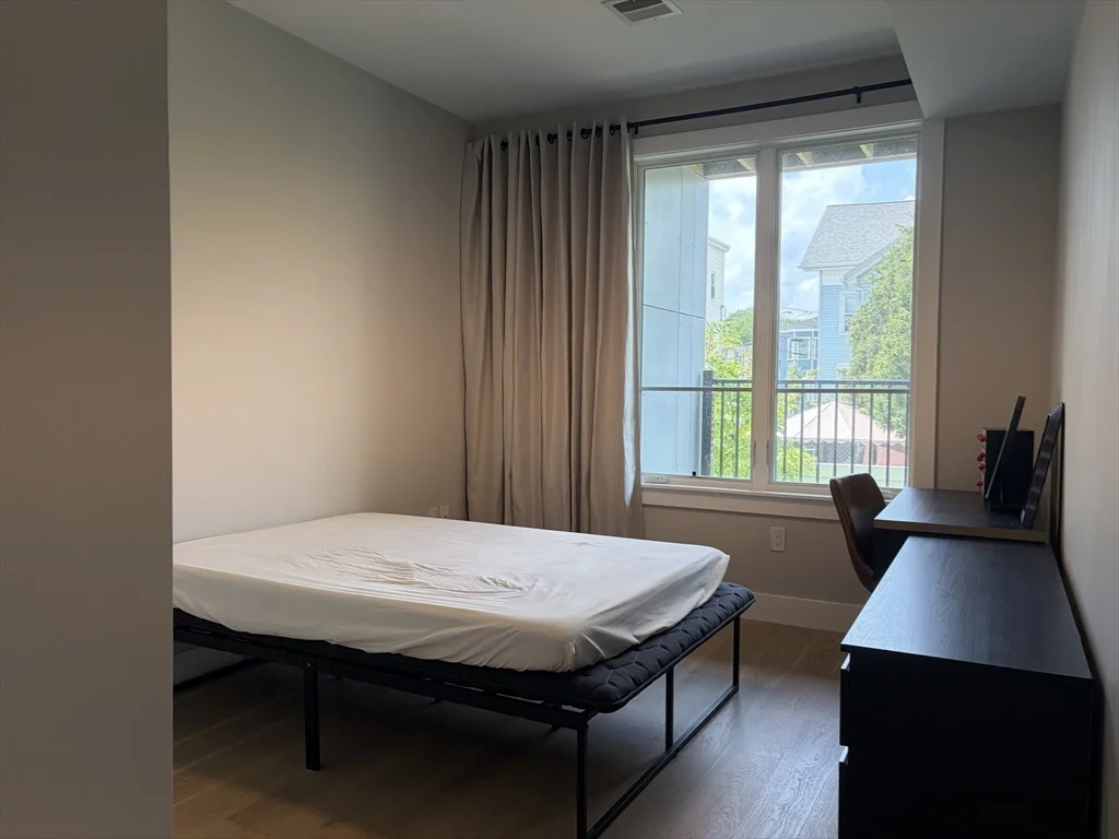 1 bed, 1 bath apartment for rent at 109 Prospect St Unit 102, Union Square — photo 8 of 21