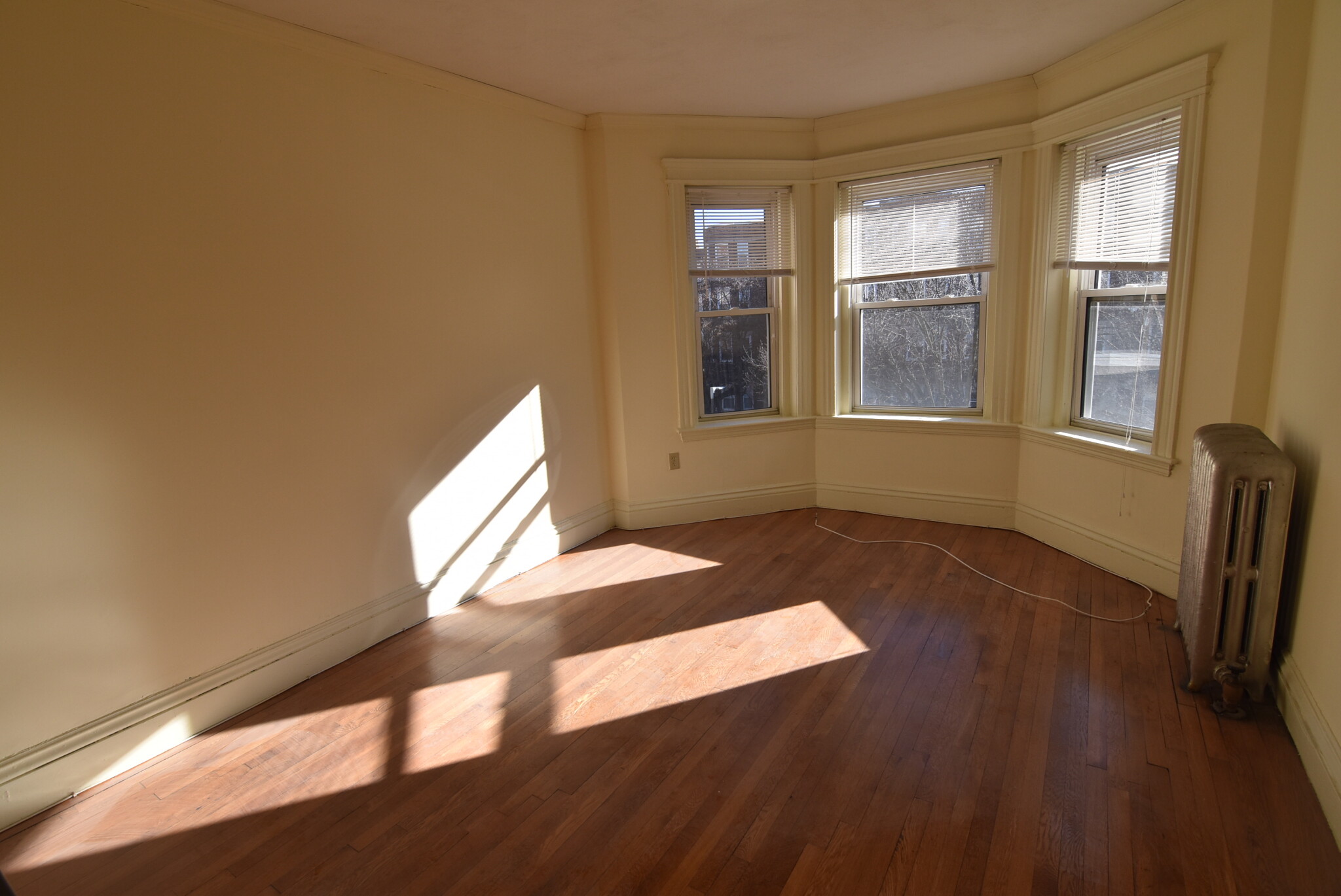 1 bed, 1 bath apartment for rent at 109 Queensberry St Unit 9, Fenway — photo 4 of 10