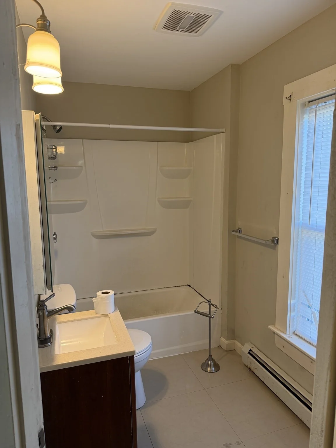 2 bed, 1 bath apartment for rent at 109 South Pleasant St Unit 1, Bradford — photo 5 of 10