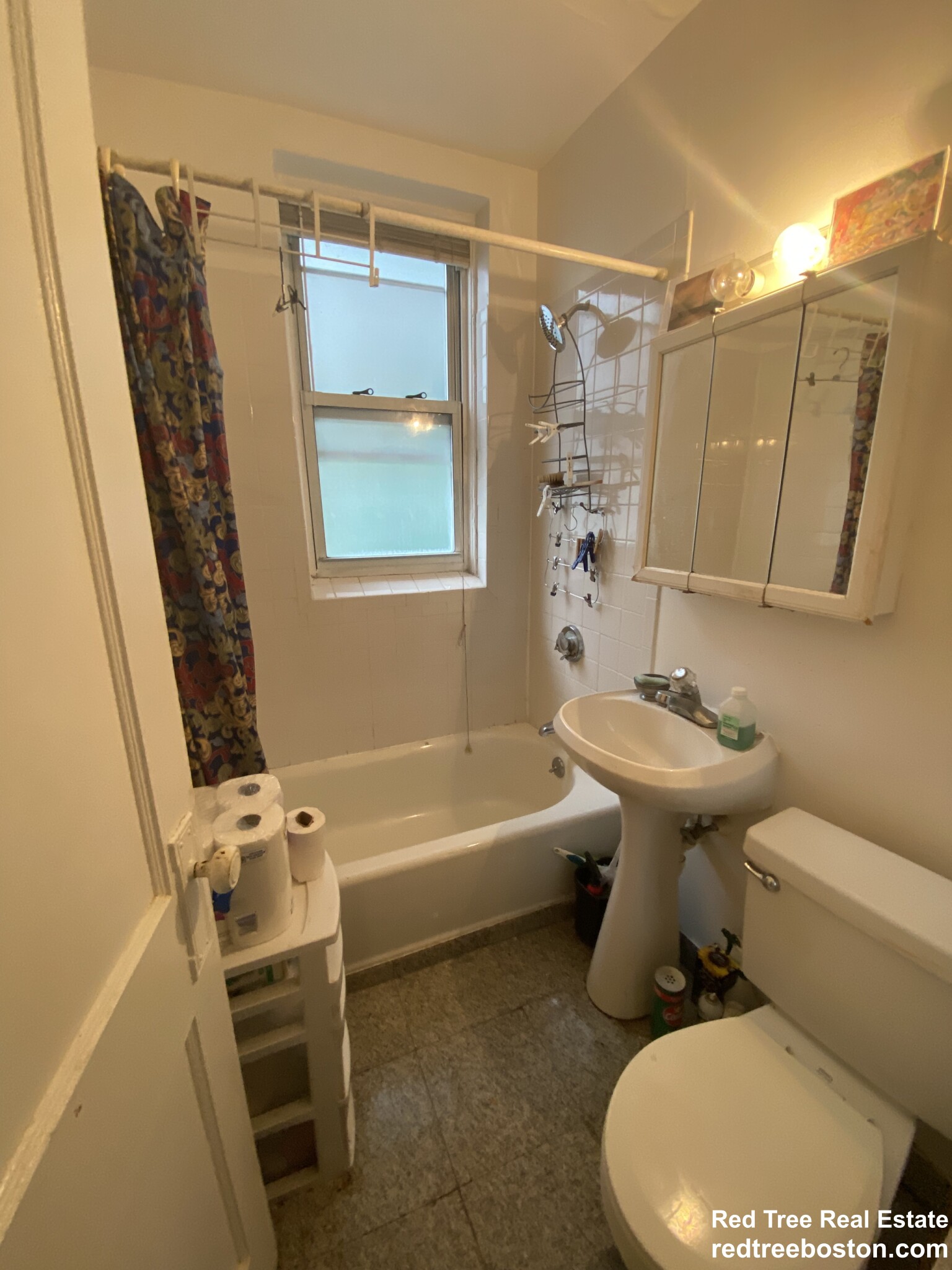 Studio bed, 1 bath apartment for rent at 109 Strathmore Rd Unit 11, Brighton — photo 16 of 16