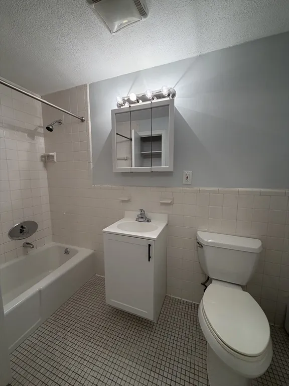 1 bed, 1 bath apartment for rent at 109 Trapelo Unit 4, Waltham — photo 6 of 13
