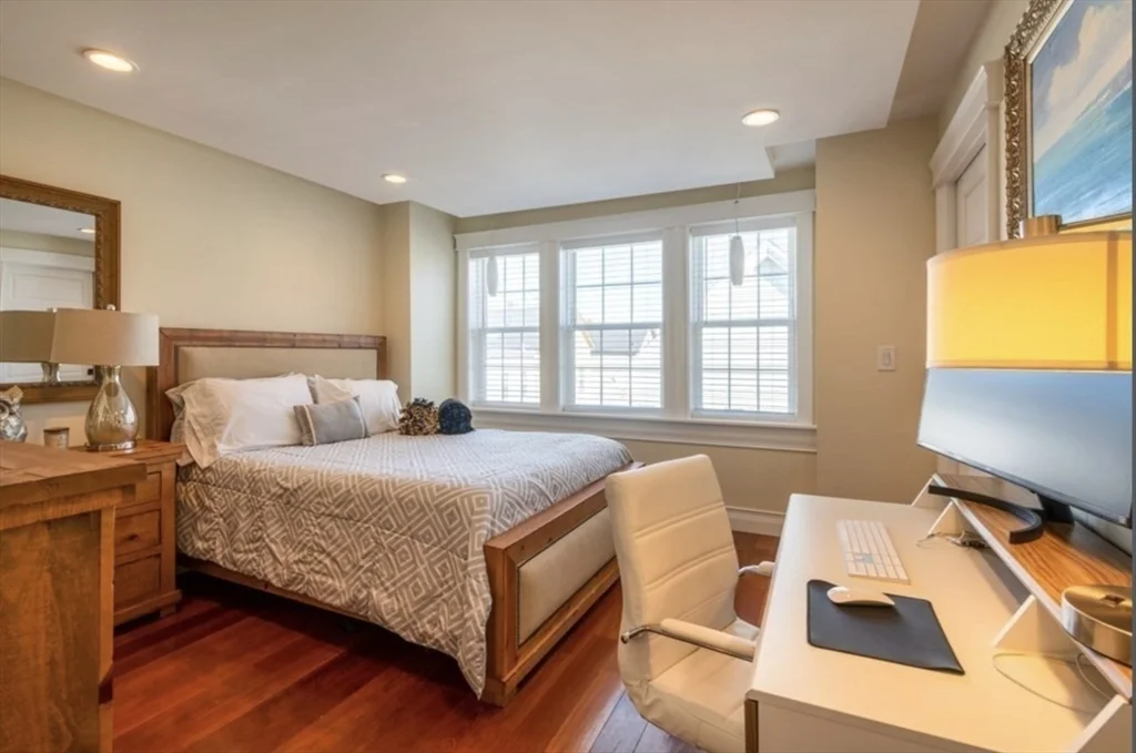 3 bed, 3 bath apartment for rent at 109 Tudor St, South Boston — photo 6 of 14