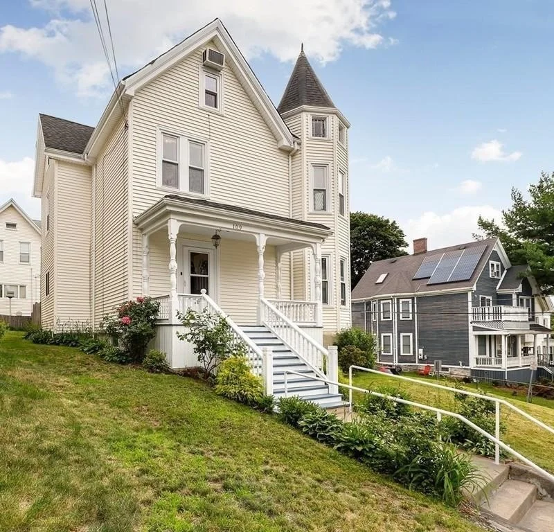 4 bed, 1 bath apartment for rent at 109 Walnut St, Malden — photo 1 of 15