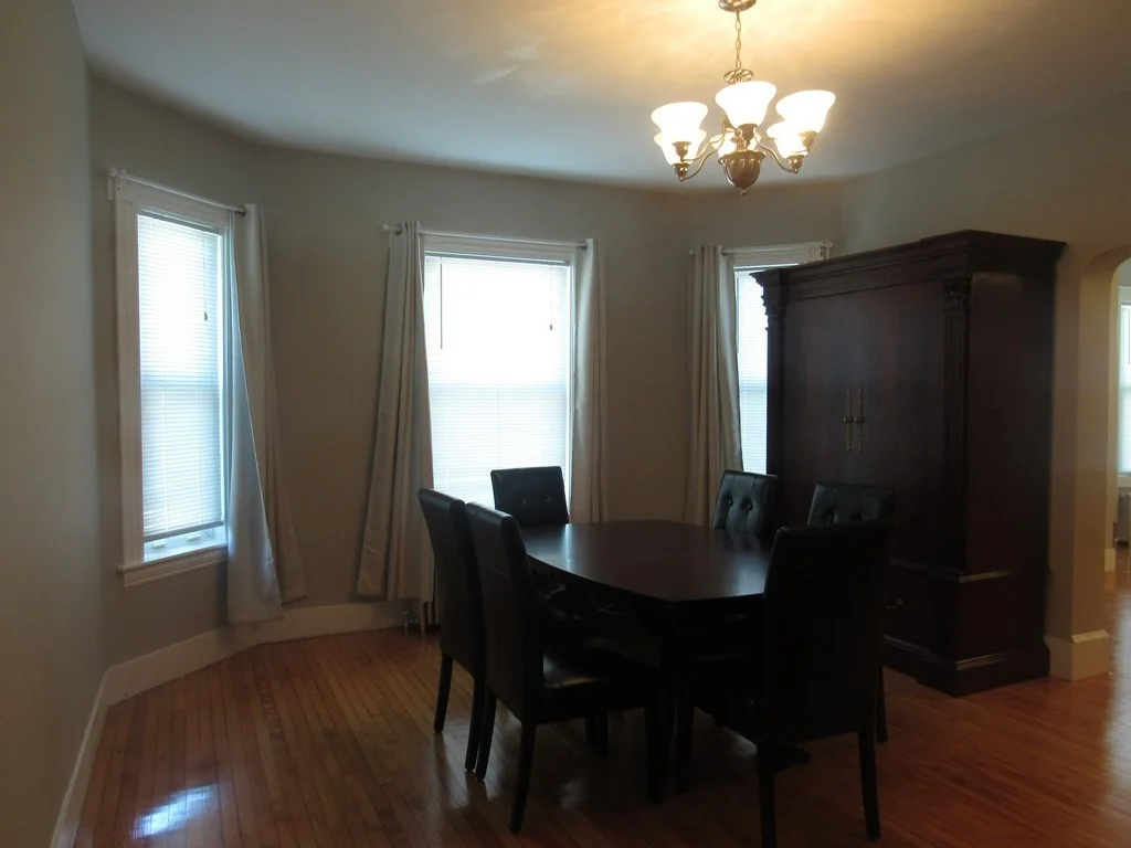 4 bed, 1 bath apartment for rent at 109 Walnut St Unit 109, Malden — photo 8 of 15