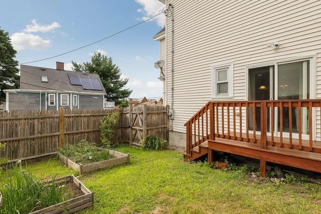 4 bed, 1 bath apartment for rent at 109 Walnut St Unit 109, Malden — photo 15 of 15