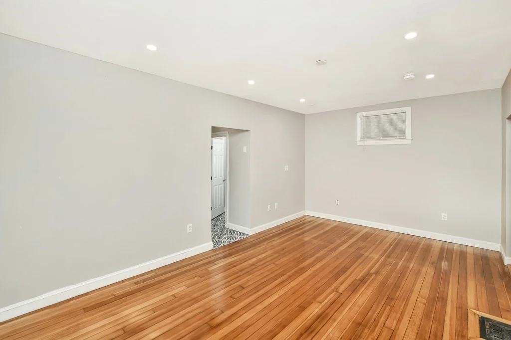 3 bed, 1 bath apartment for rent at 109 Walnut St Unit 3, Winter Hill — photo 8 of 22