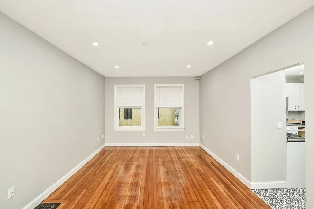 3 bed, 1 bath apartment for rent at 109 Walnut St Unit 3, Winter Hill — photo 7 of 22