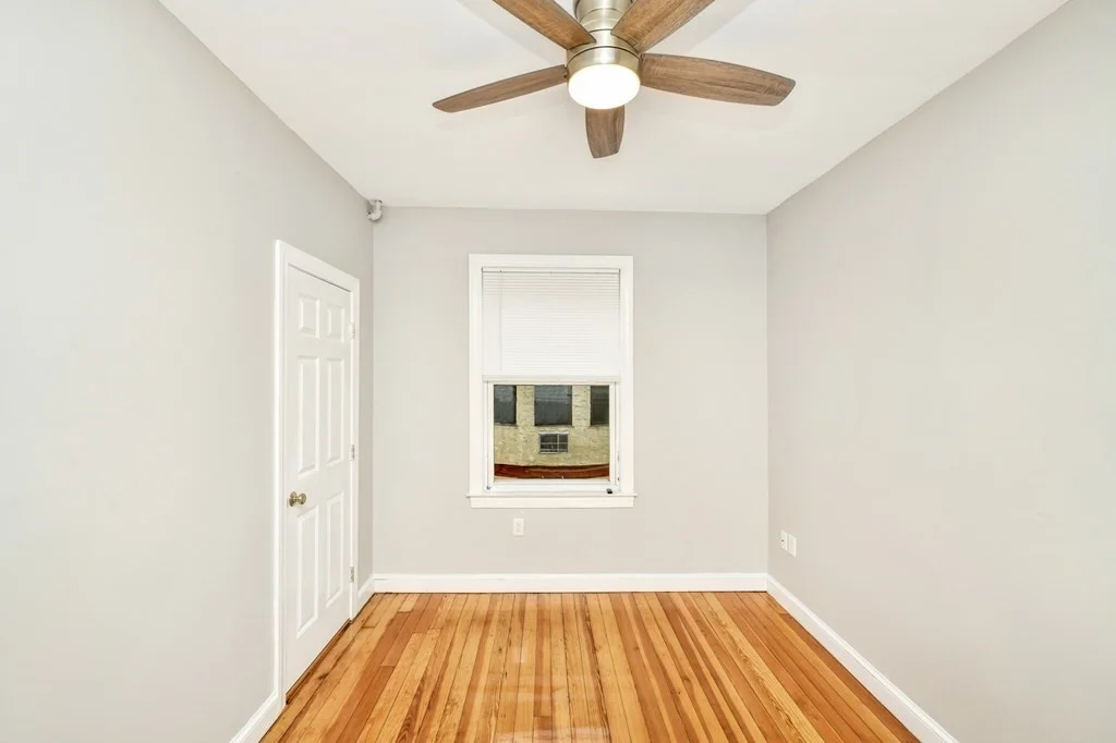 3 bed, 1 bath apartment for rent at 109 Walnut St Unit 3, Winter Hill — photo 16 of 22