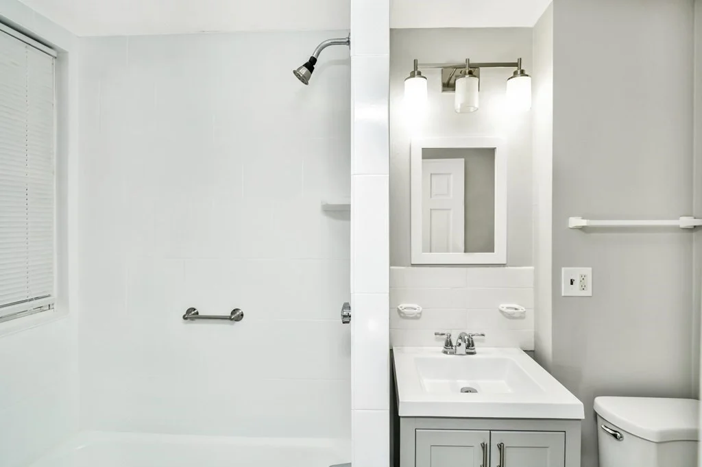 3 bed, 1 bath apartment for rent at 109 Walnut St Unit 3, Winter Hill — photo 18 of 22