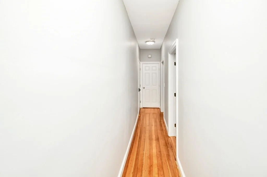 3 bed, 1 bath apartment for rent at 109 Walnut St Unit 3, Winter Hill — photo 10 of 22