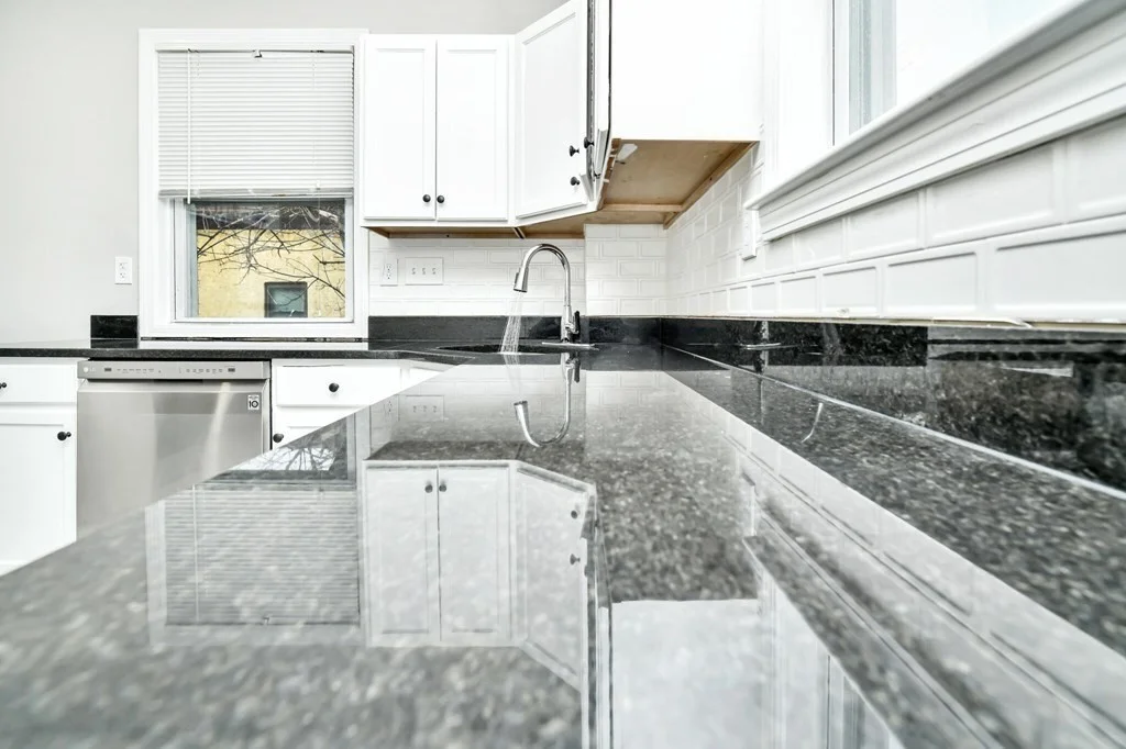 3 bed, 1 bath apartment for rent at 109 Walnut St Unit 3, Winter Hill — photo 2 of 22