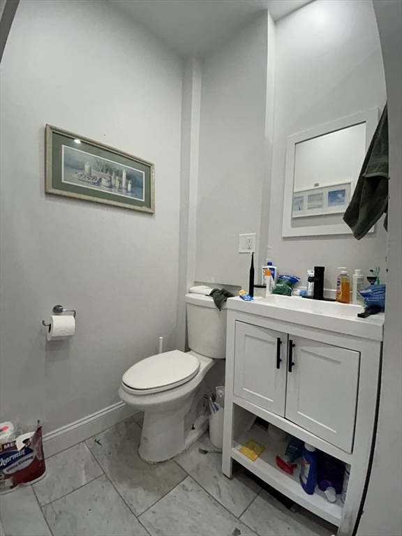 3 bed, 1 bath apartment for rent at 109 Walnut Unit 6, Winter Hill — photo 12 of 16