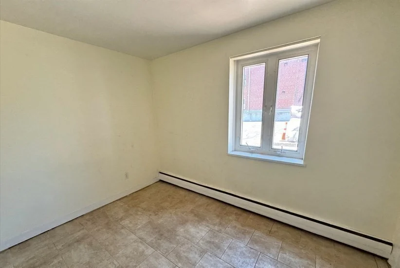2 bed, 1 bath apartment for rent at 109 Warren St Unit 3, Watertown — photo 7 of 12