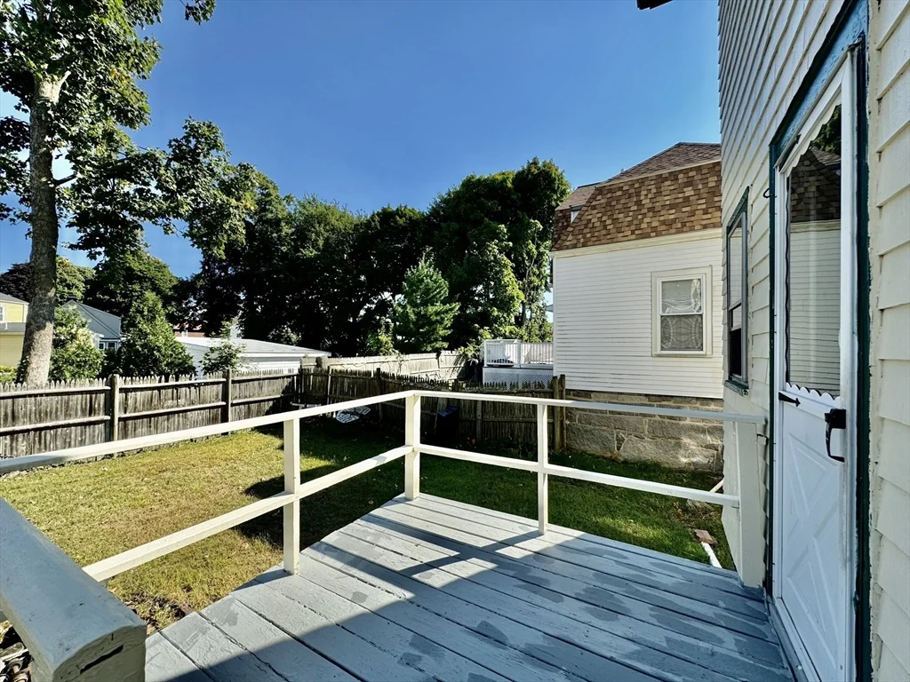 2 bed, 1 bath apartment for rent at 109 Waterston Ave Unit 1, Quincy — photo 13 of 14