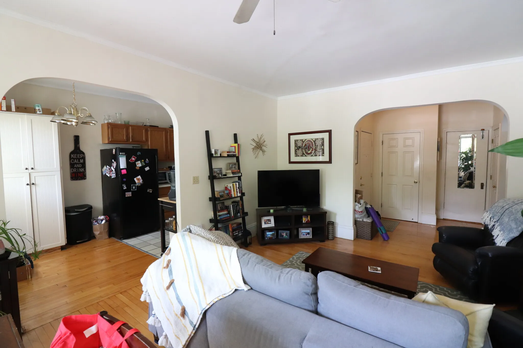 2 bed, 1 bath apartment for rent at 1090 Beacon St Unit 01D, Brookline