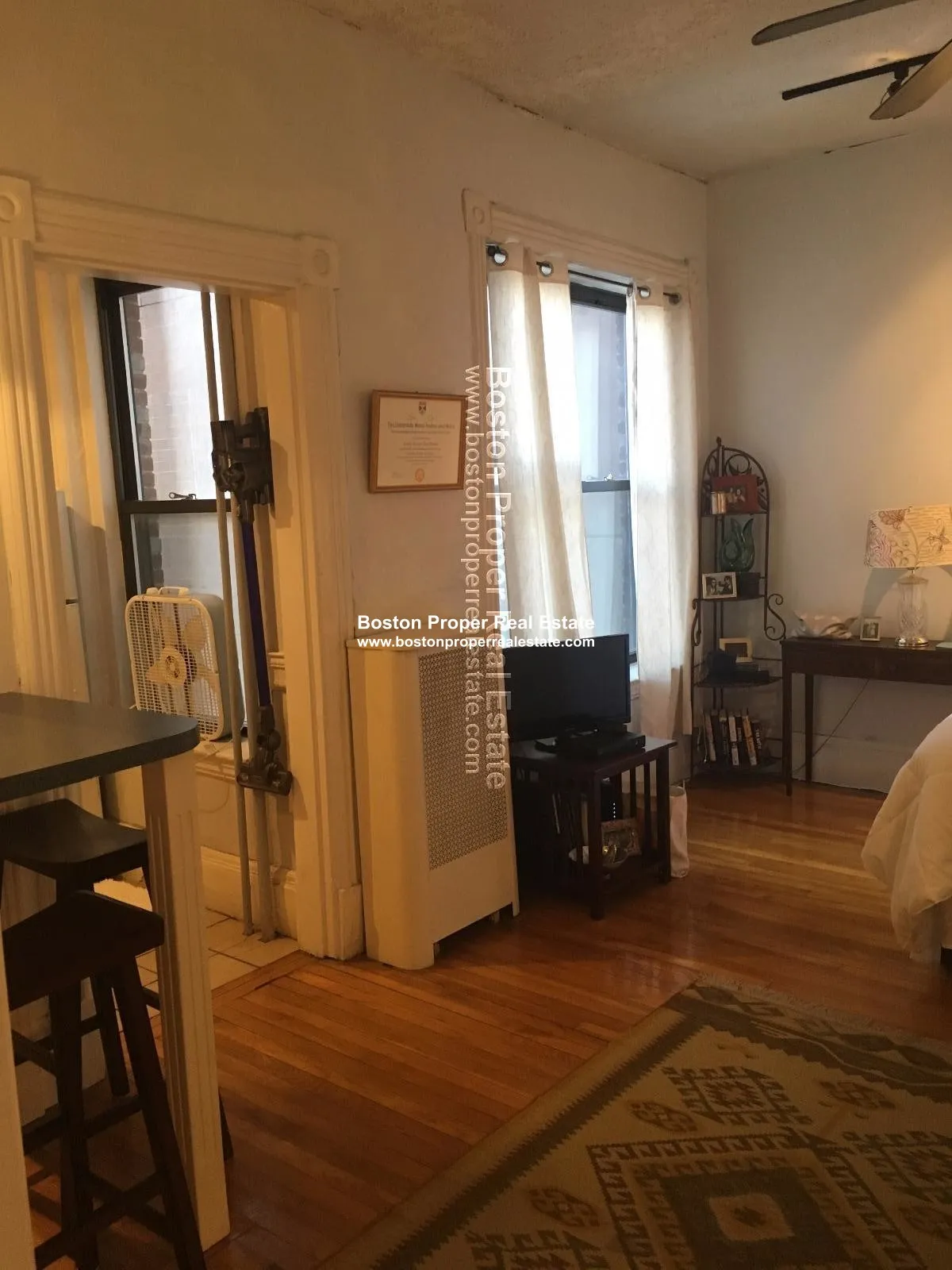Studio bed, 1 bath apartment for rent at 1091 Boylston St Unit 28, Fenway — photo 4 of 8